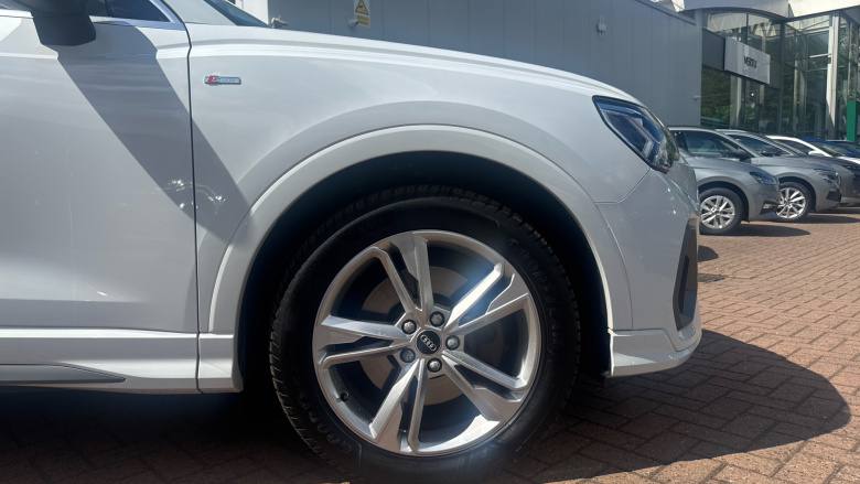 Audi Q3 45 TFSI e S Line 5dr S Tronic Estate